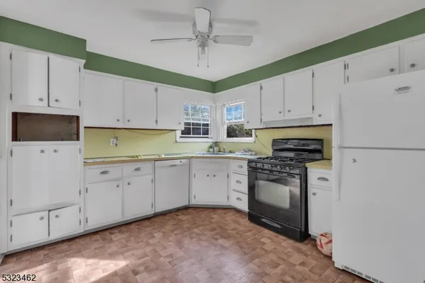 $499,000 | 2801 Dewitt Terrace, Linden, NJ 07036