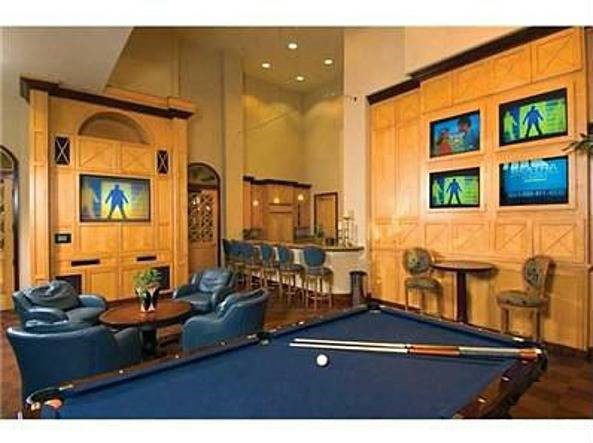 9253 Regents Road La Jolla, CA 92037 - Photo 12 of 14