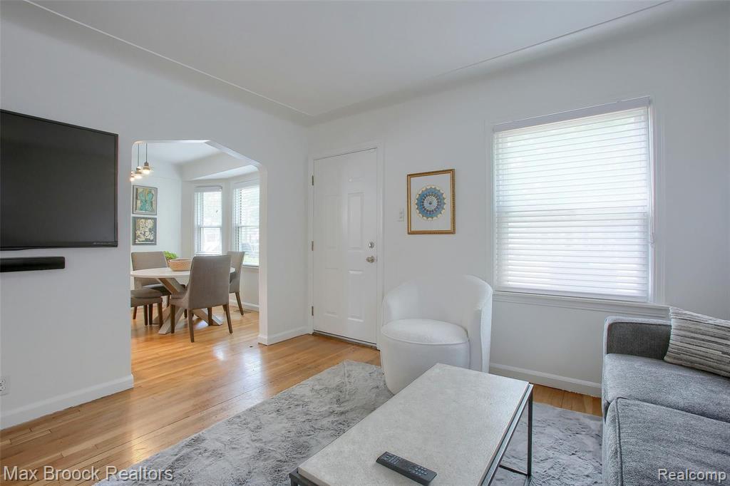 1674 Harvard Road Berkley, MI 48072 - Photo 6 of 30