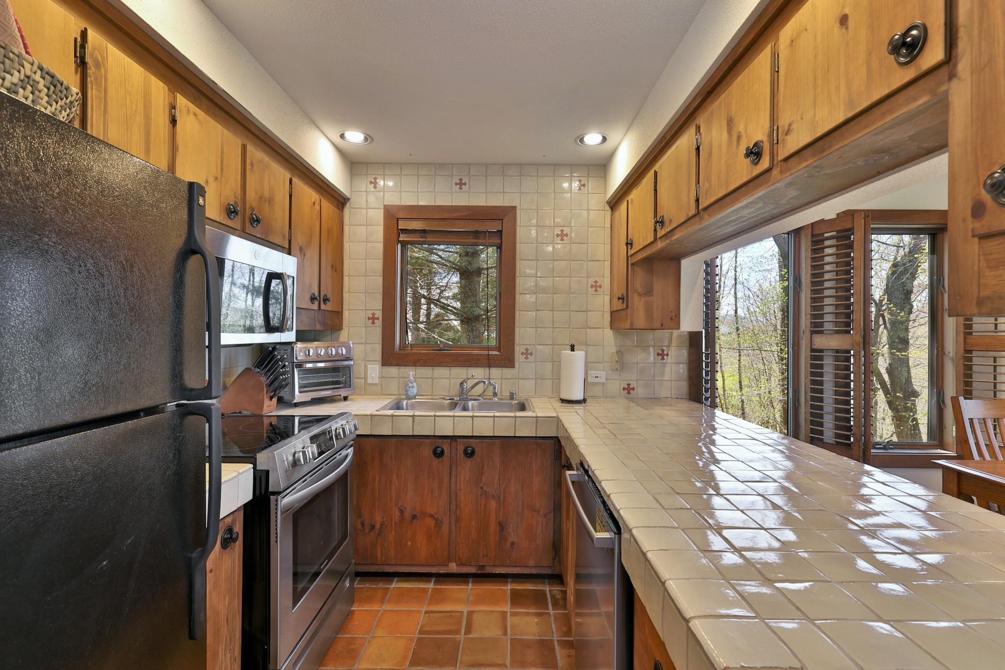 1226 East Ash Road, Unit L33 Plymouth, VT 05056 - Photo 12 of 45