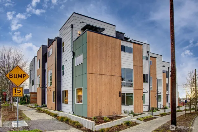 a view of a street with building