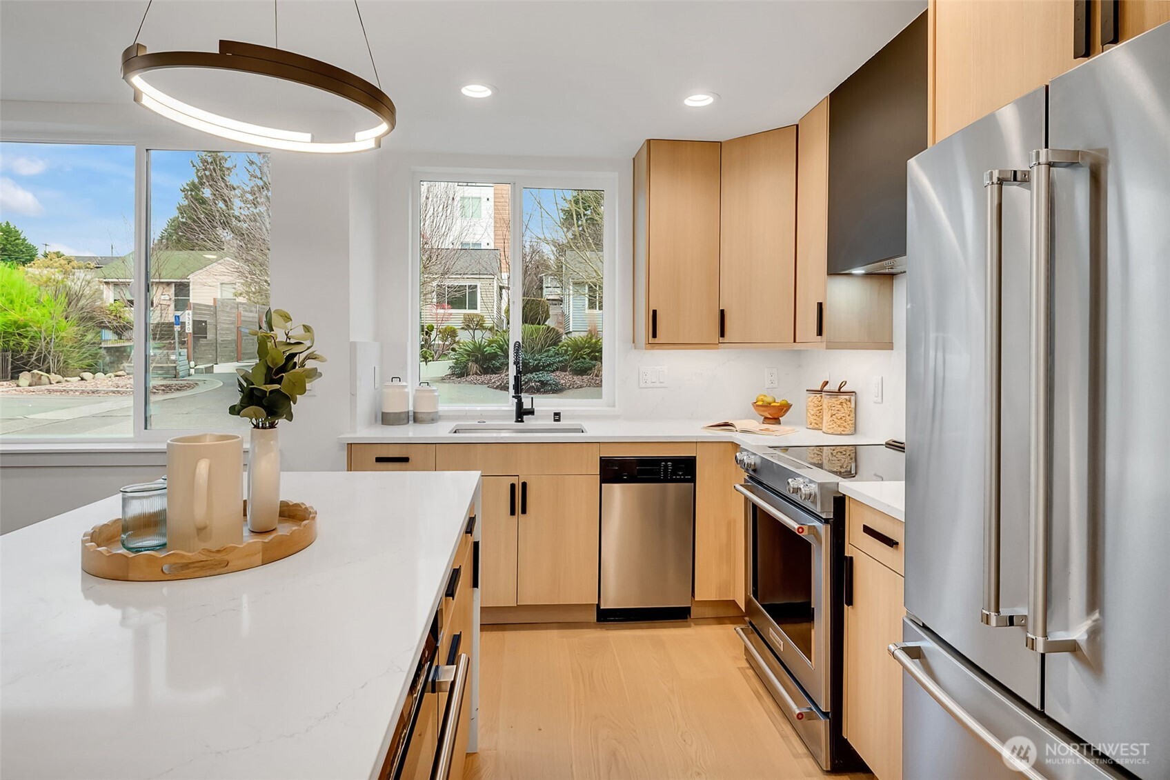 6400 Fauntleroy Way Southwest Seattle, WA 98136 - Photo 7 of 40