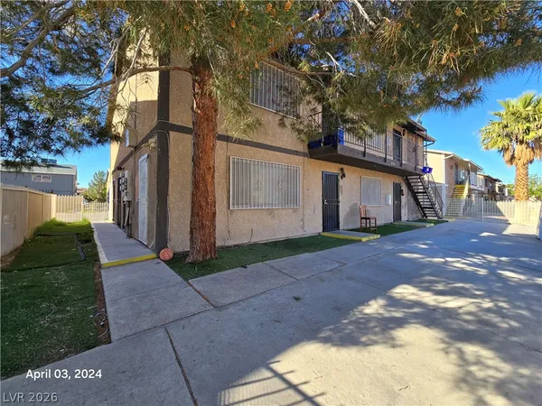 $1,095 | 4765 Thunderbolt Avenue, Unit 2, Las Vegas, NV 89115