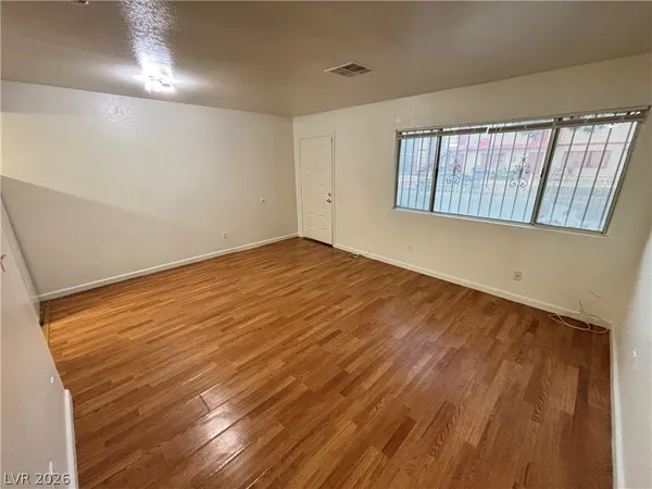 $1,095 | 4765 Thunderbolt Avenue, Unit 2, Las Vegas, NV 89115