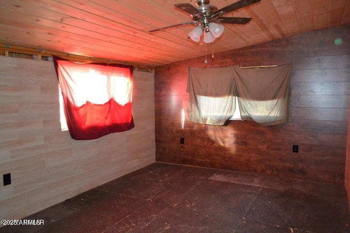 74 N8355 Loop Concho, AZ 85924 - Photo 20 of 39 20250129224004511588000000-o