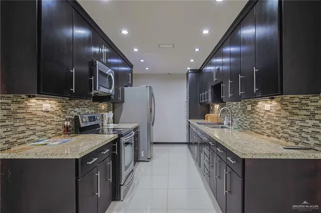 $2,000 | 412 Toronto Avenue, Unit 34, McAllen, TX 78503