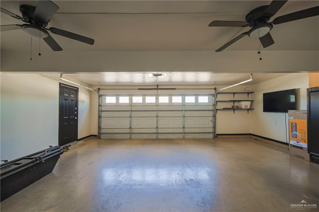 412 Toronto Avenue, Unit 34 McAllen, TX 78503 - Photo 36 of 44 Garage featuring a ceiling fan