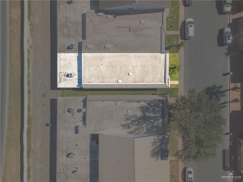412 Toronto Avenue, Unit 34 McAllen, TX 78503 - Photo 38 of 44 Drone / aerial view