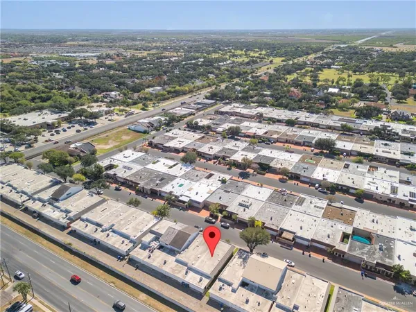 $2,000 | 412 Toronto Avenue, Unit 34, McAllen, TX 78503