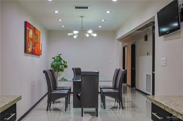 $2,000 | 412 Toronto Avenue, Unit 34, McAllen, TX 78503