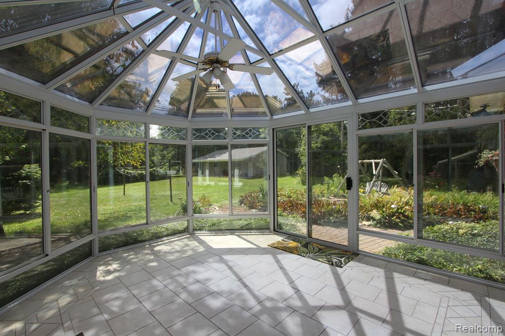 350 East Buell Road Rochester, MI 48306 - Photo 19 of 41