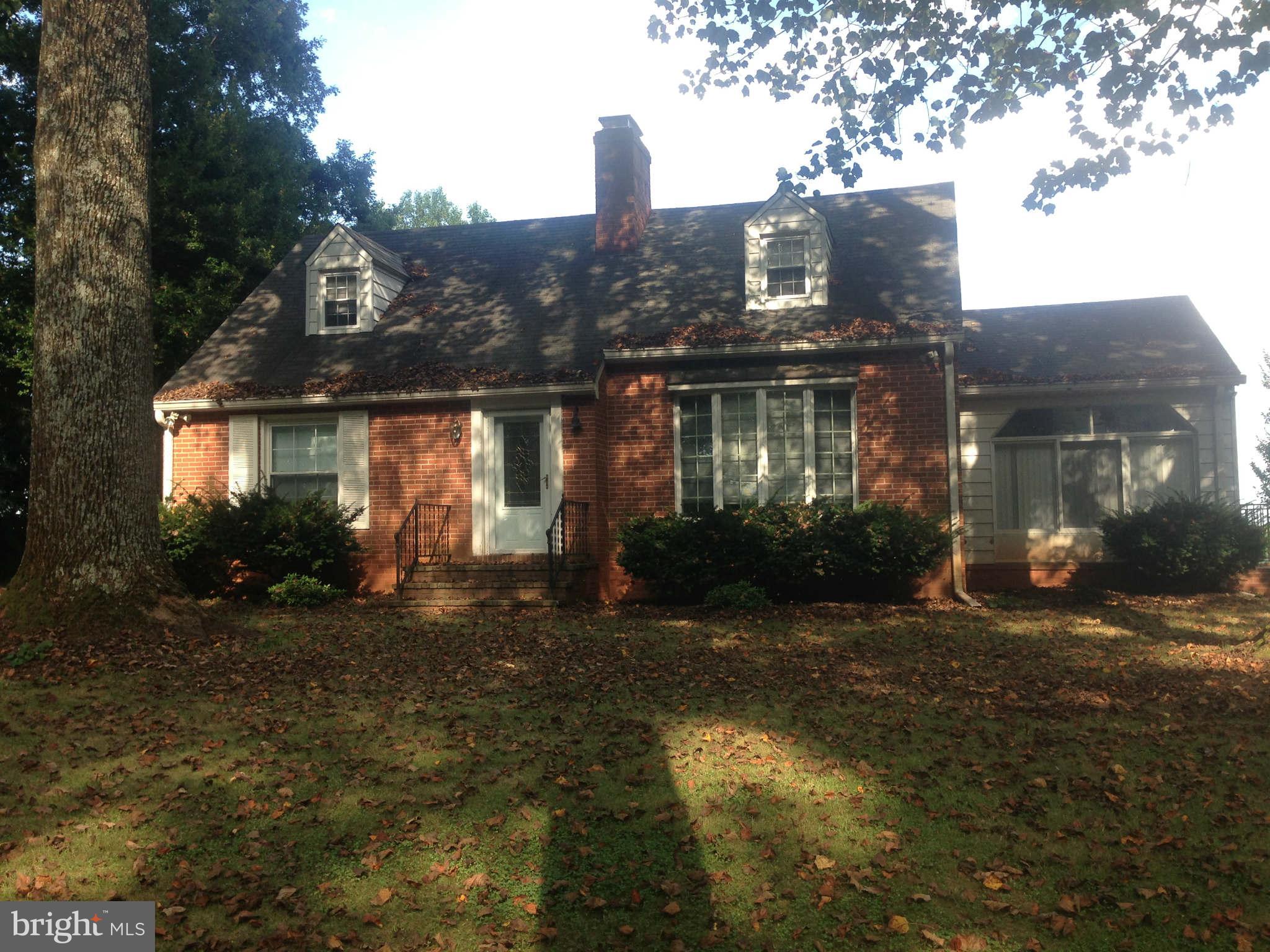 8425 Lees Ridge Road Warrenton, VA 20186 - Photo 2 of 24 Exterior (Front)