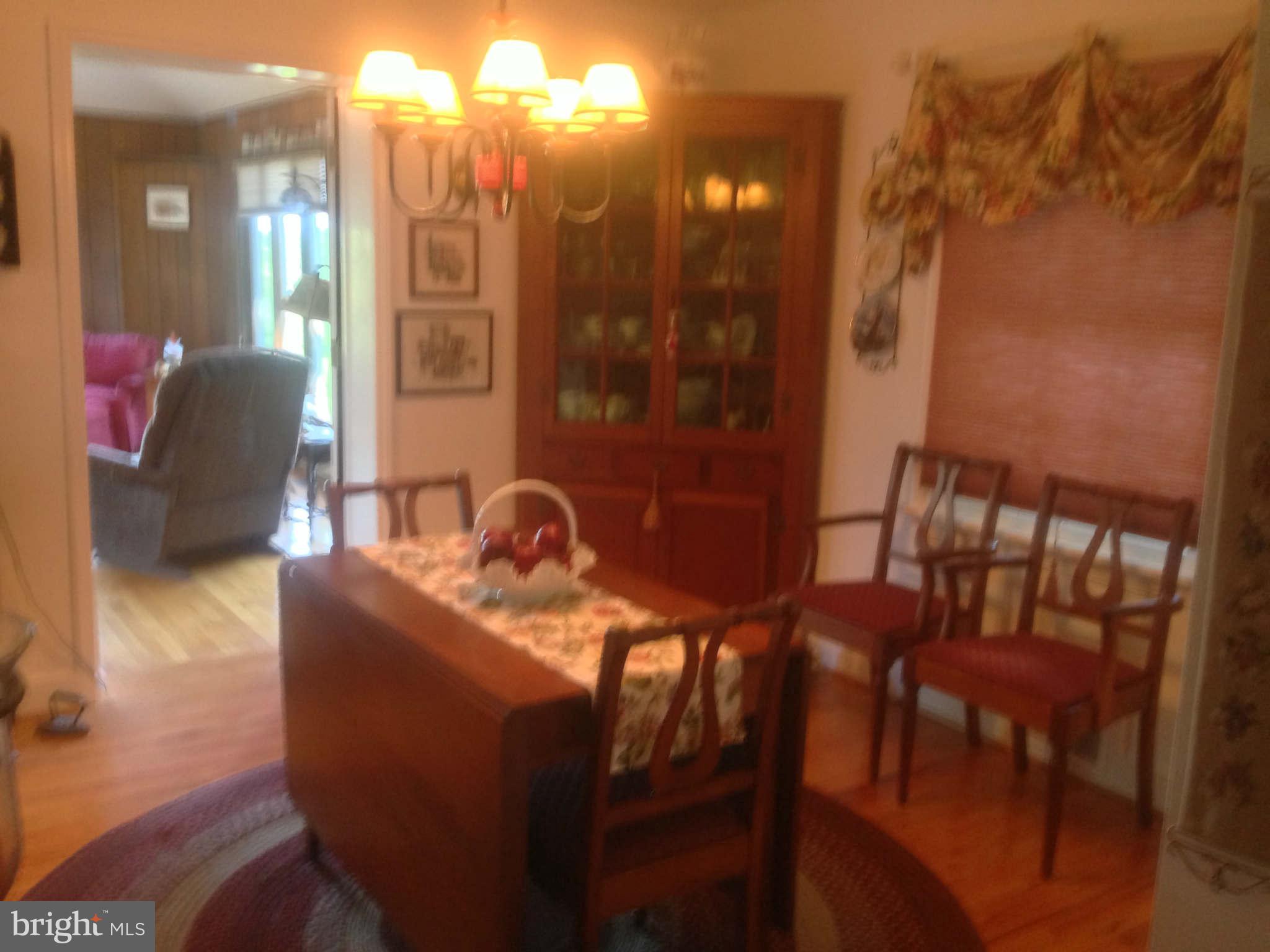 8425 Lees Ridge Road Warrenton, VA 20186 - Photo 8 of 24 Dining Room