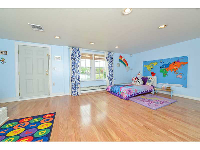 28 Sand Pond Road Warwick, RI 02888 - Photo 25 of 25 Bedroom.