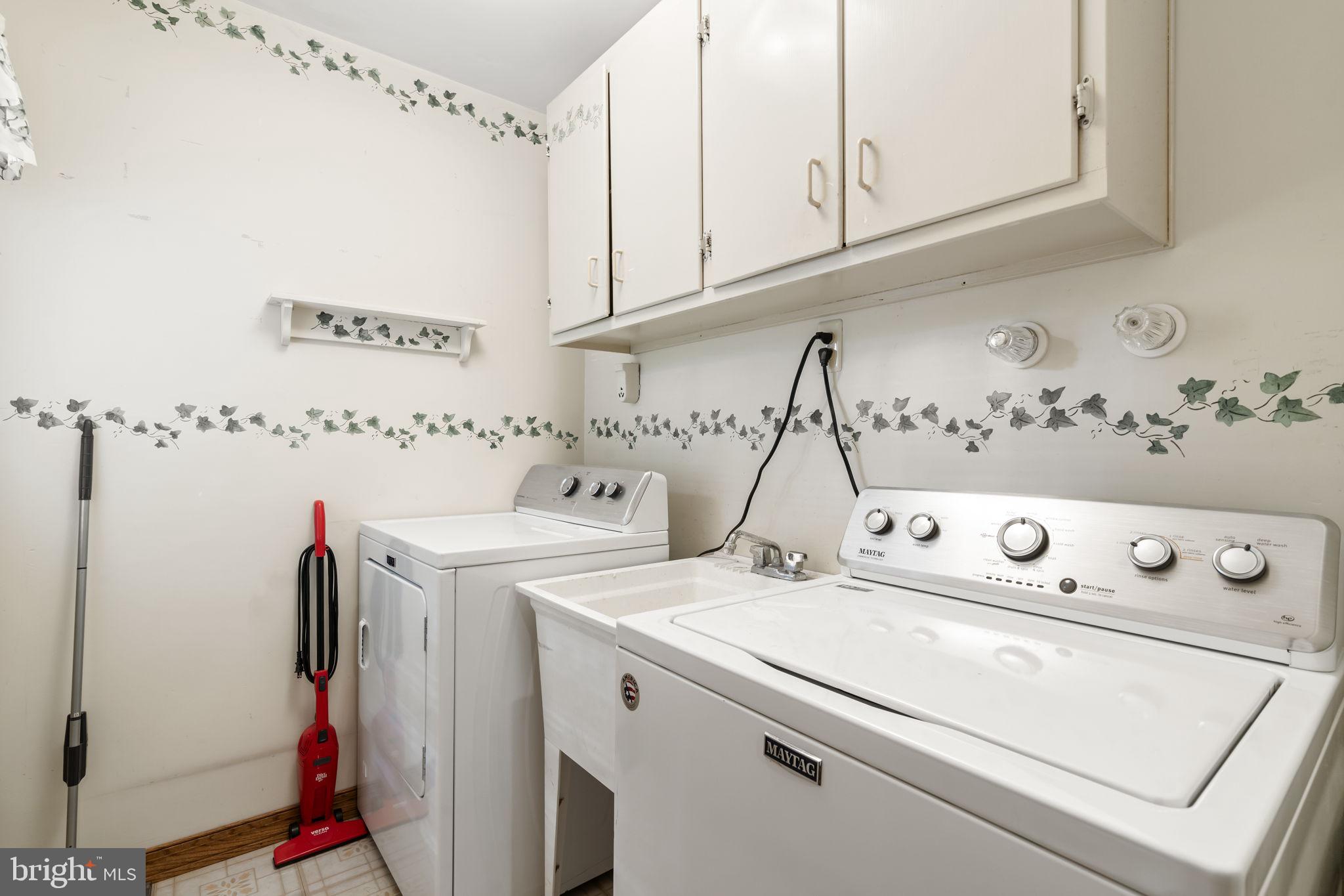 16 Whitby Road Cherry Hill, NJ 08003 - Photo 18 of 28 a utility room with dryer and washer
