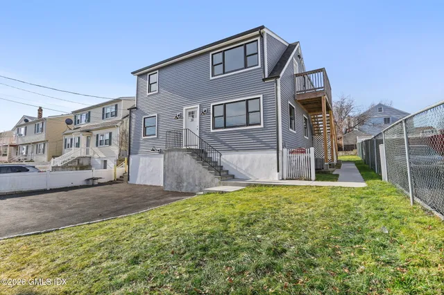 $2,900 | 35 Euclid Avenue, Unit B, Stamford, CT 06902