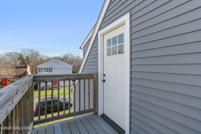 $2,900 | 35 Euclid Avenue, Unit B, Stamford, CT 06902