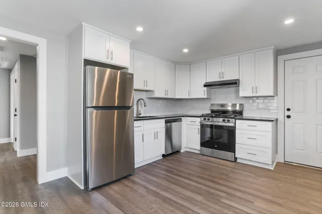 $2,900 | 35 Euclid Avenue, Unit B, Stamford, CT 06902