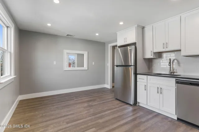 $2,900 | 35 Euclid Avenue, Unit B, Stamford, CT 06902