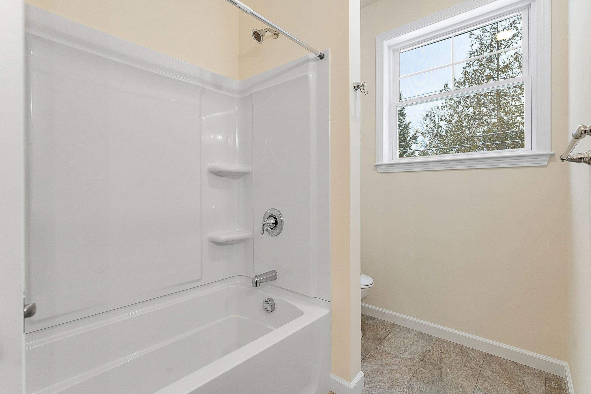 14 R Dogwood Circle, Unit 14R KOUSA Milton, VT 05468 - Photo 11 of 40