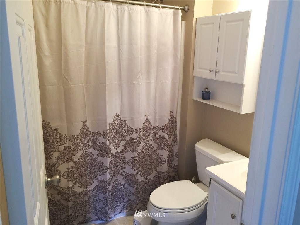 11112 222nd Ave Court East Buckley, WA 98321 - Photo 12 of 16