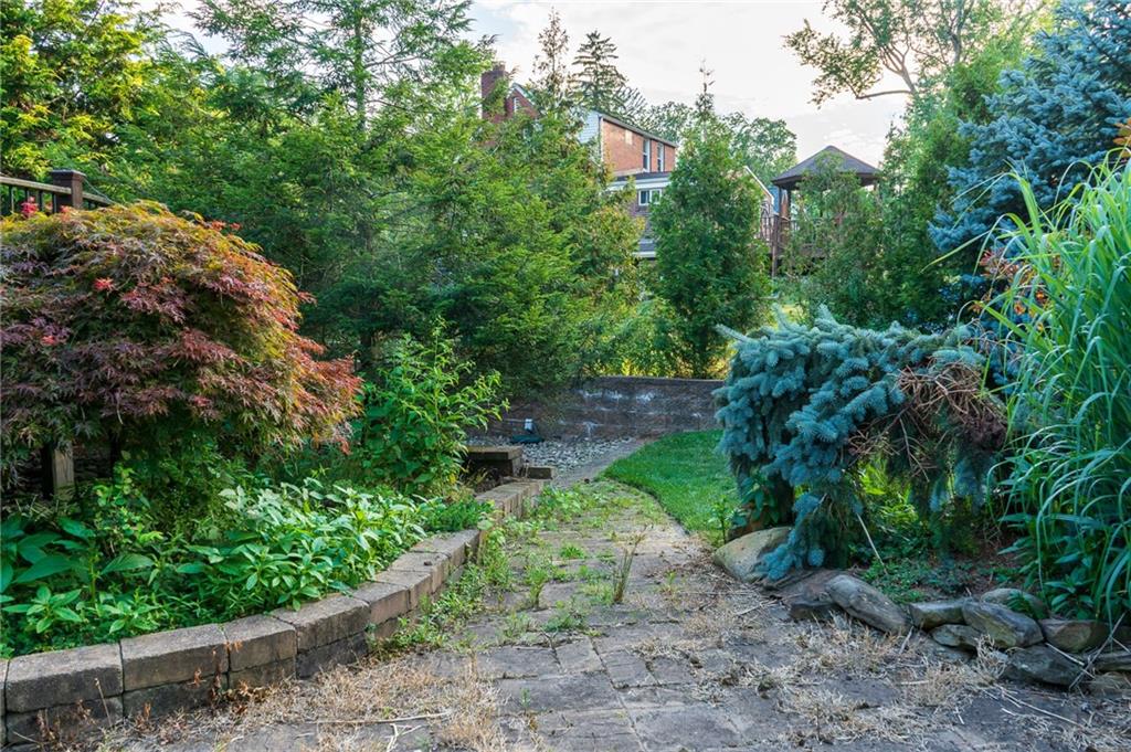 2450 Lytle Road Bethel Park, PA 15102 - Photo 25 of 50 Stone pathway