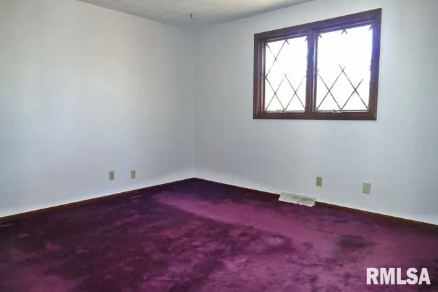 $167,900 | 3821 North Kathy Lane, Peoria, IL 61615