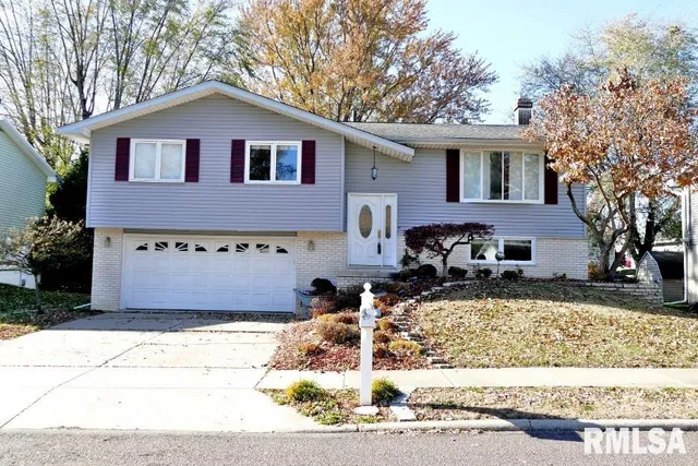 $167,900 | 3821 North Kathy Lane, Peoria, IL 61615