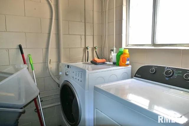 $167,900 | 3821 North Kathy Lane, Peoria, IL 61615