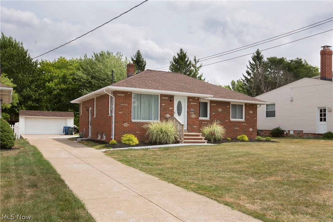 7519 York Road Cleveland, OH 44130 - Photo 1 of 29 Beautiful curb appeal - great easy-to-care-for landscaping, power washed exterior, new roof, replacement windows, some newer concrete. Picture perfect!