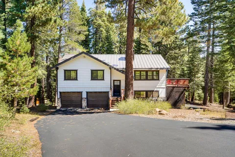 $949,900 | 11495 St Bernard Drive, Truckee, CA 96161
