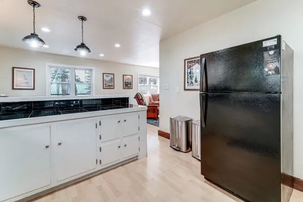 $949,900 | 11495 St Bernard Drive, Truckee, CA 96161