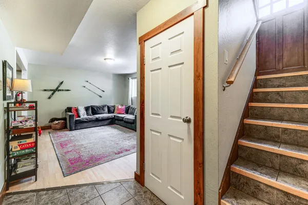 $949,900 | 11495 St Bernard Drive, Truckee, CA 96161