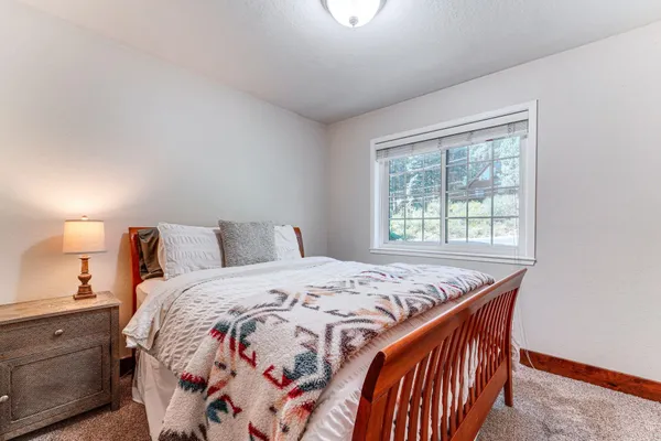 $949,900 | 11495 St Bernard Drive, Truckee, CA 96161