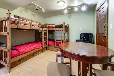 $875,000 | 11495 St Bernard Drive, Truckee, CA 96161