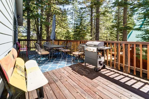 $875,000 | 11495 St Bernard Drive, Truckee, CA 96161
