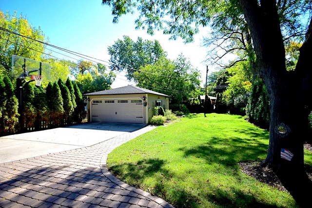 311 Shenstone Road Riverside, IL 60546 - Photo 22 of 24