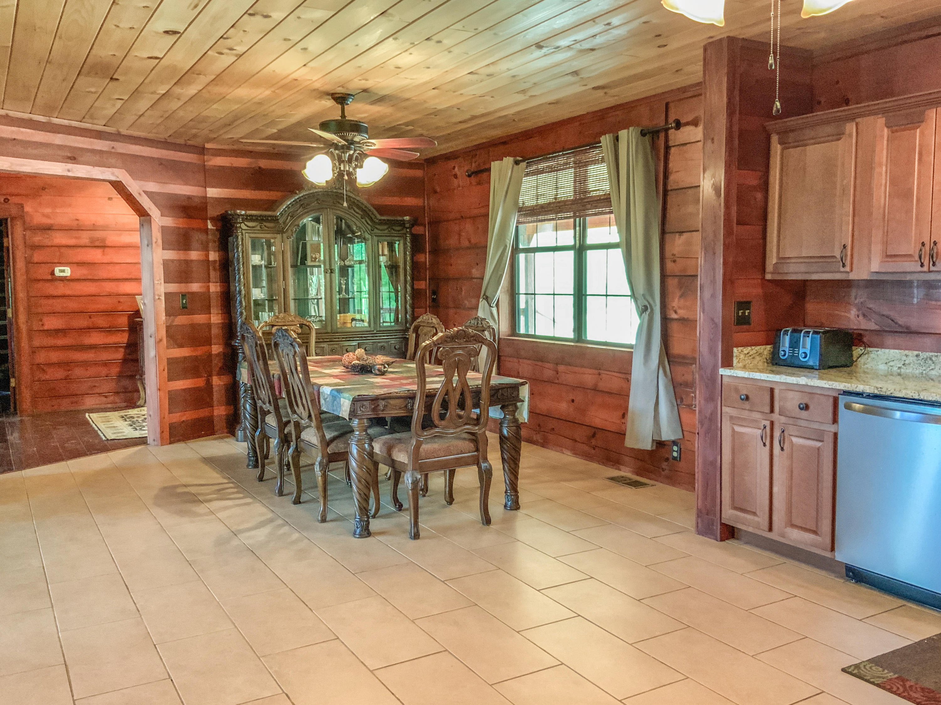 4470 Lynn Road Philadelphia, TN 37846 - Photo 11 of 39 A3563085-4013-40EE-B4B5-9540C6C3D5BD