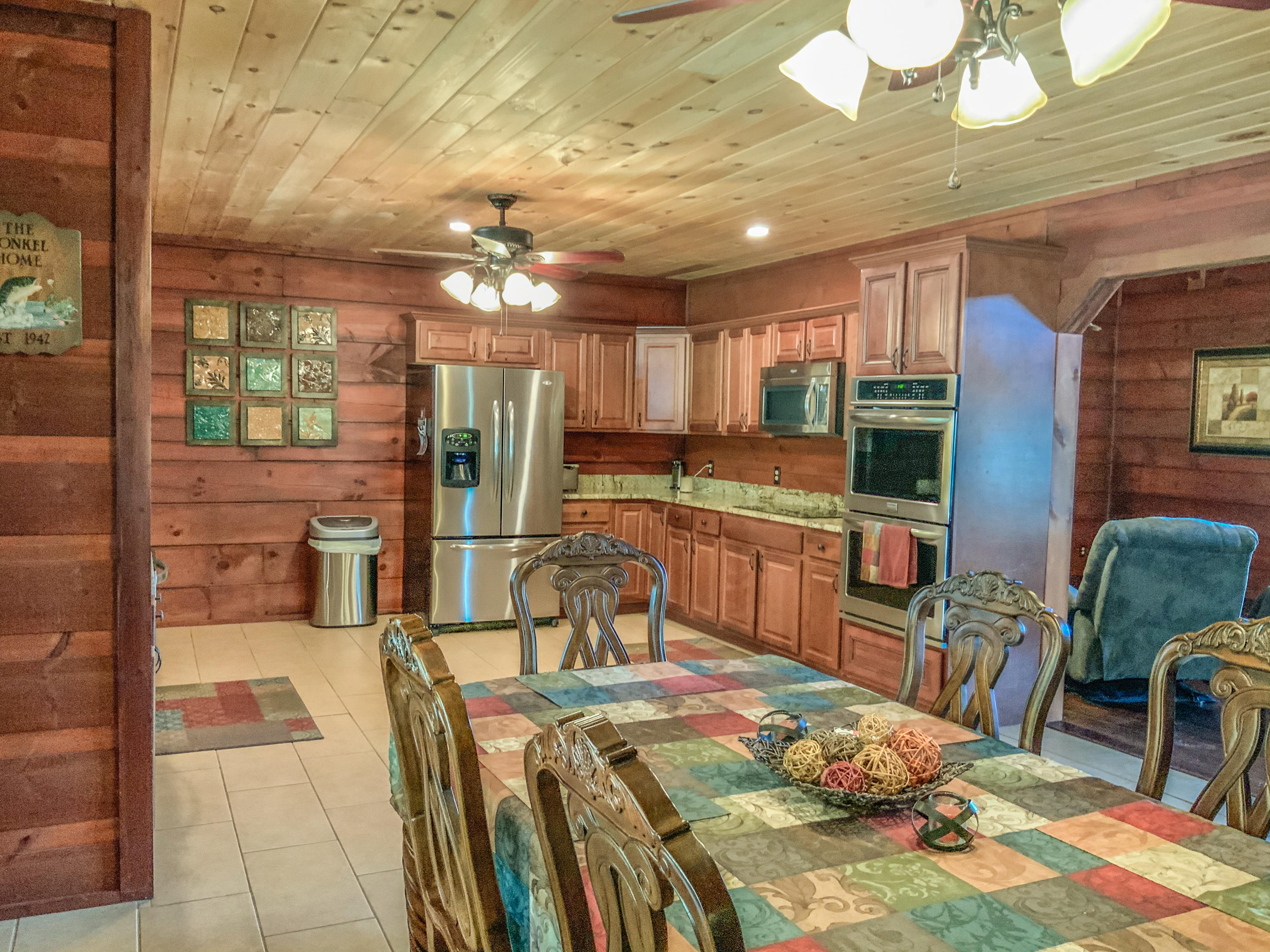 4470 Lynn Road Philadelphia, TN 37846 - Photo 13 of 39 FB62DE4A-2C0F-4312-B11C-95C97155F1DE