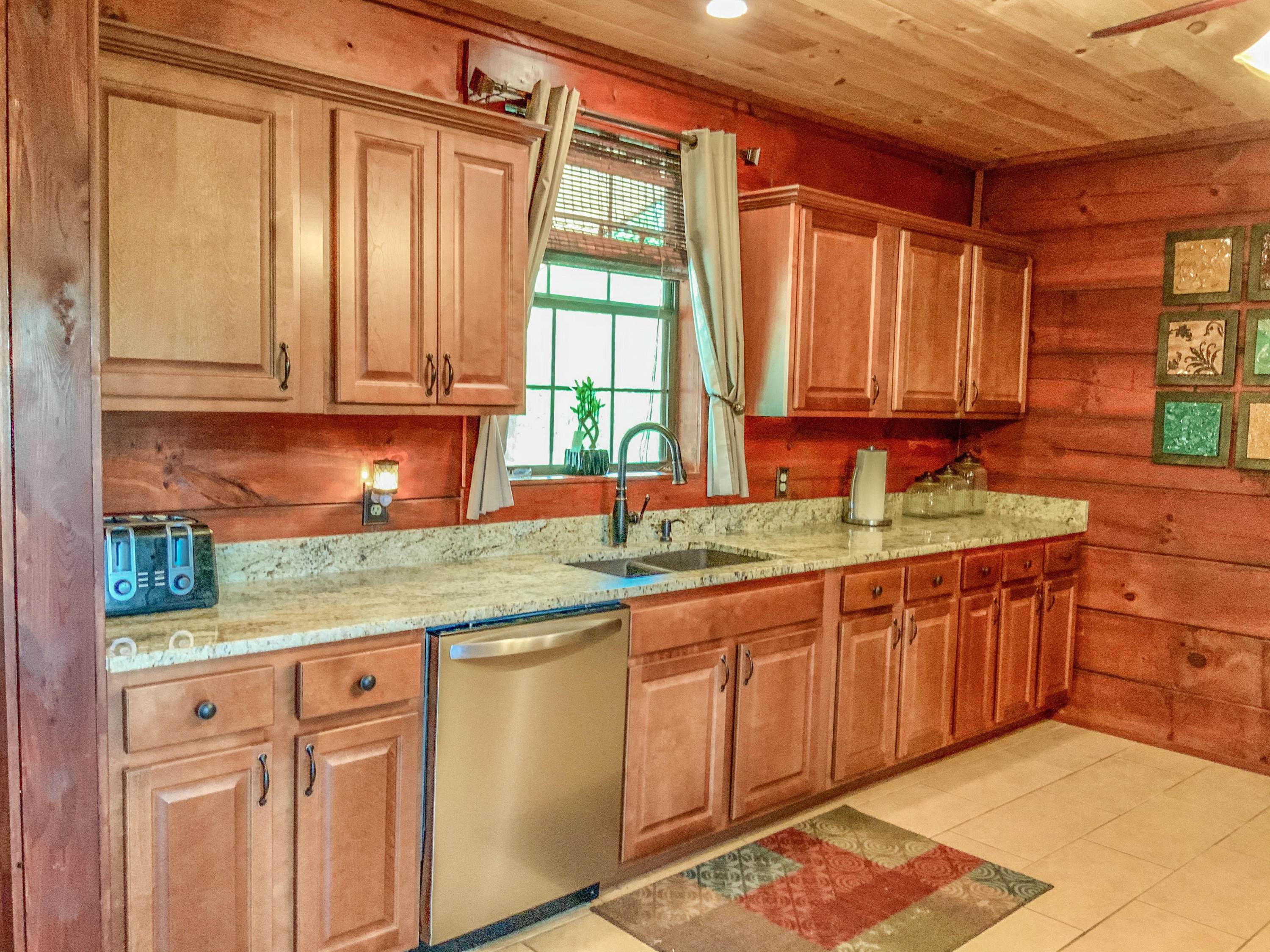 4470 Lynn Road Philadelphia, TN 37846 - Photo 14 of 39 CCA10D9F-C517-4C45-8E1B-A7E1130F5B8B