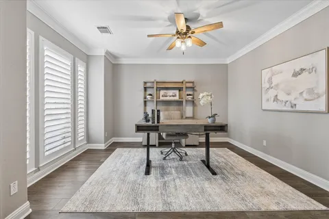 $925,000 | 6211 Alameda Point Lane, Houston, TX 77041