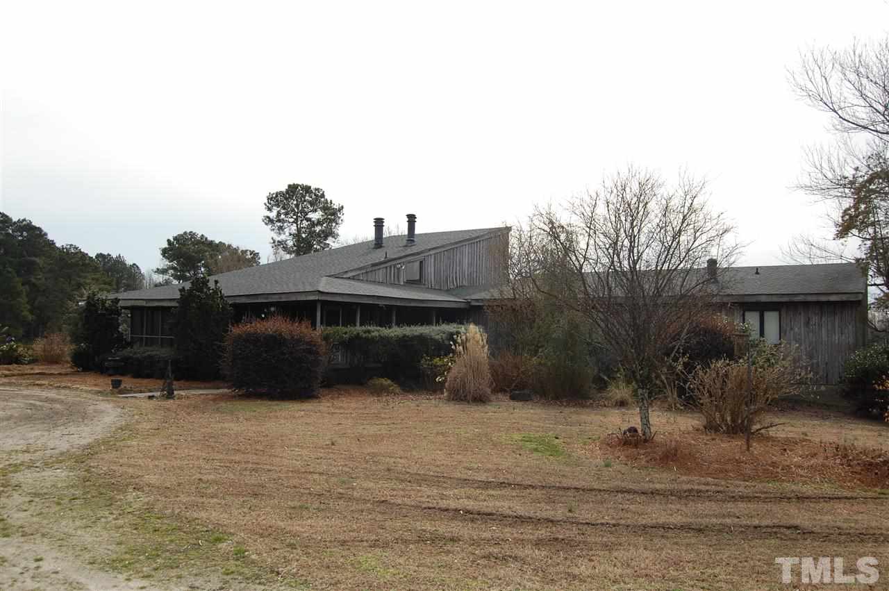 6740 Good Life Road Wendell, NC 27591 - Photo 3 of 25 a front view of a house with a yard