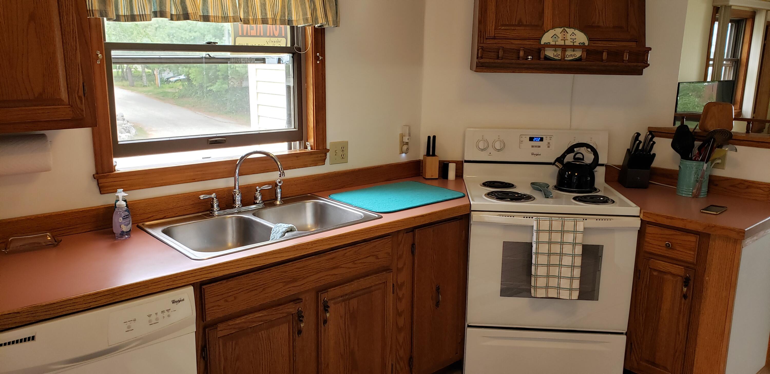 283 Harmons Beach Road Standish, ME 04084 - Photo 14 of 20 Davis kitch2