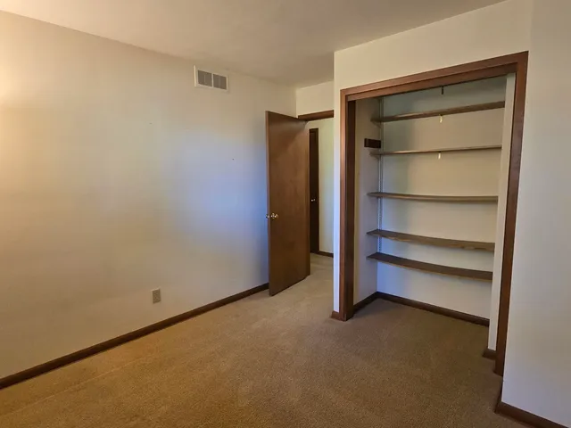 $209,900 | 3215 Pecan Street, Rockford, IL 61114