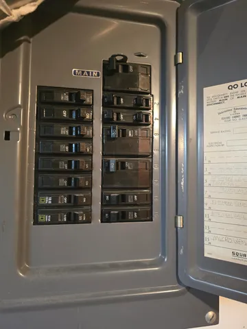 $209,900 | 3215 Pecan Street, Rockford, IL 61114