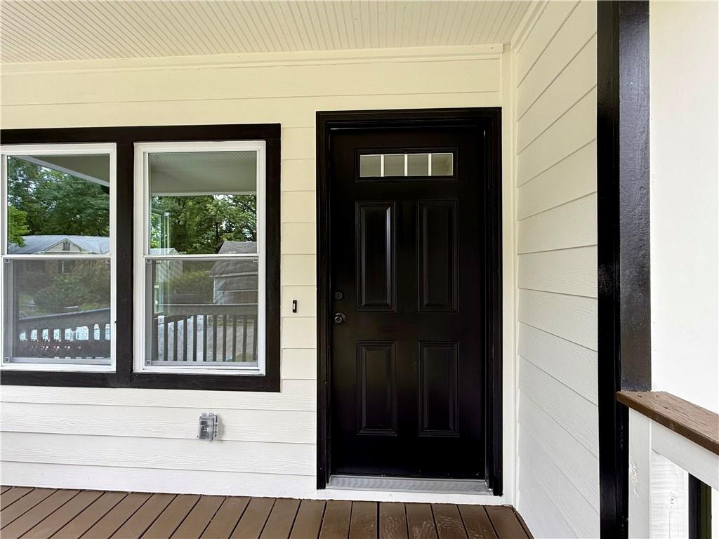 522 Spring Street Carrollton, GA 30117 - Photo 4 of 36