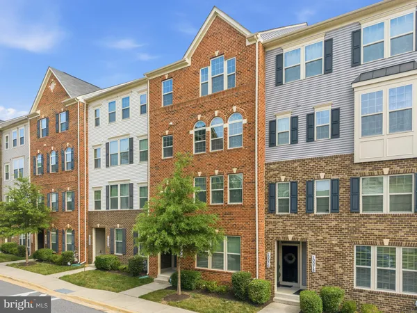 $438,000 | 10072 Dorsey Lane, Unit 47, Lanham, MD 20706