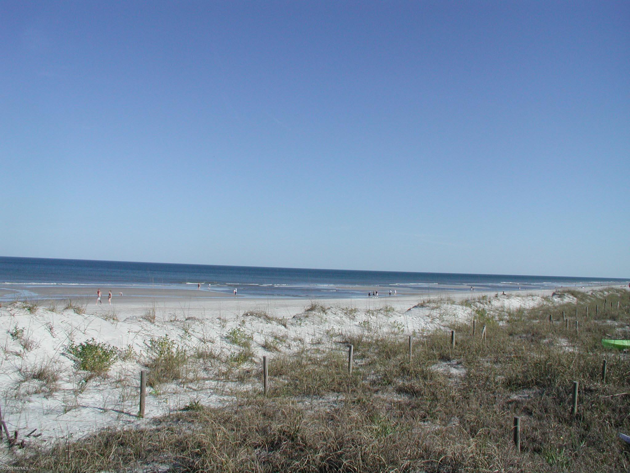 79 Shell Street Atlantic Beach, FL 32233 - Photo 11 of 20 Only Steps to the Beach