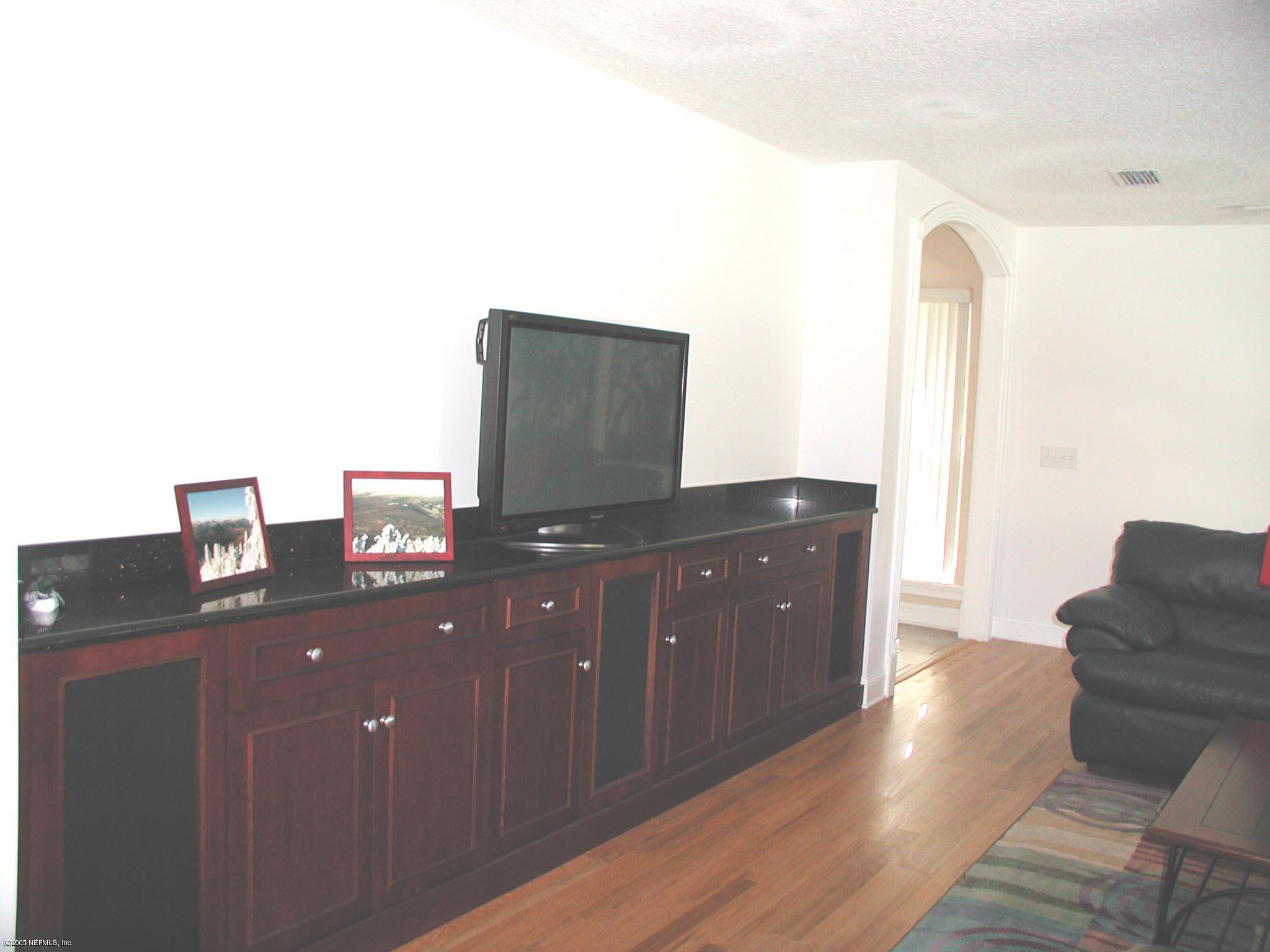 79 Shell Street Atlantic Beach, FL 32233 - Photo 14 of 20 Entertainment Center w/Granite Counter