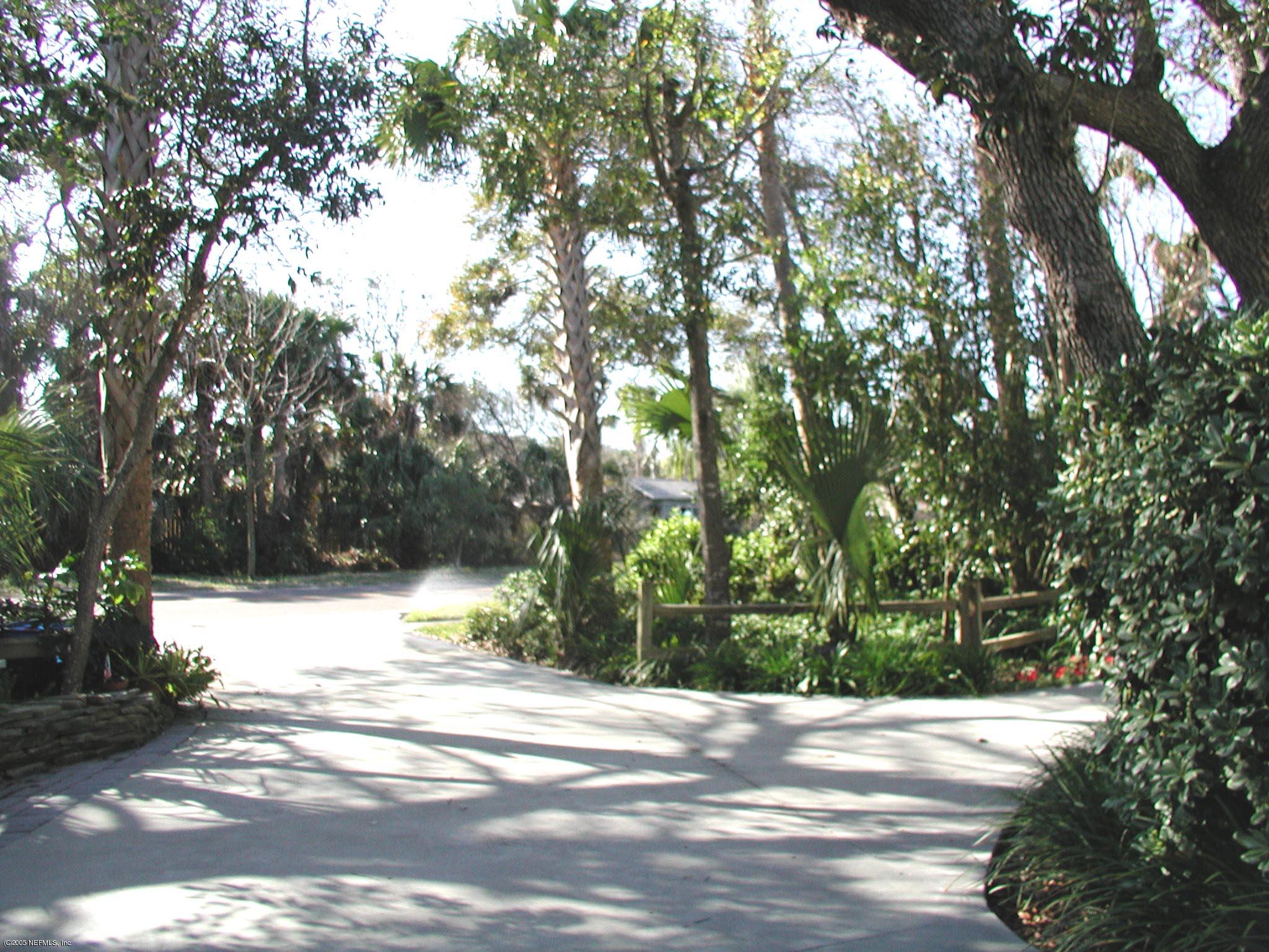 79 Shell Street Atlantic Beach, FL 32233 - Photo 3 of 20 Circular Driveway